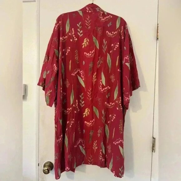 - NWT Uncommon Goods birth month robe MAY size M/L - Picture 8 of 9